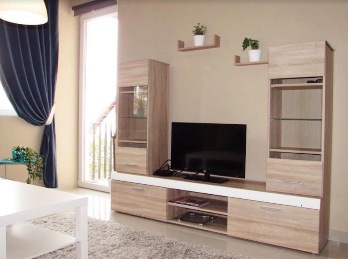 Prenociste Dunav Novi Banovci ภายนอก รูปภาพ
